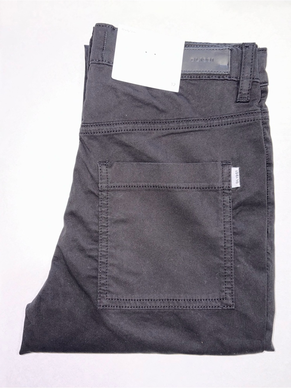 DL1961 Kids size 12 slim cargo pants
